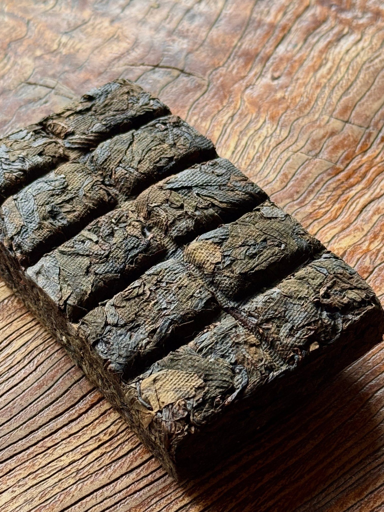 ALDER EGO | Vietnamese Alder Black "Tea" - 100g - O5 RARE TEA BAR