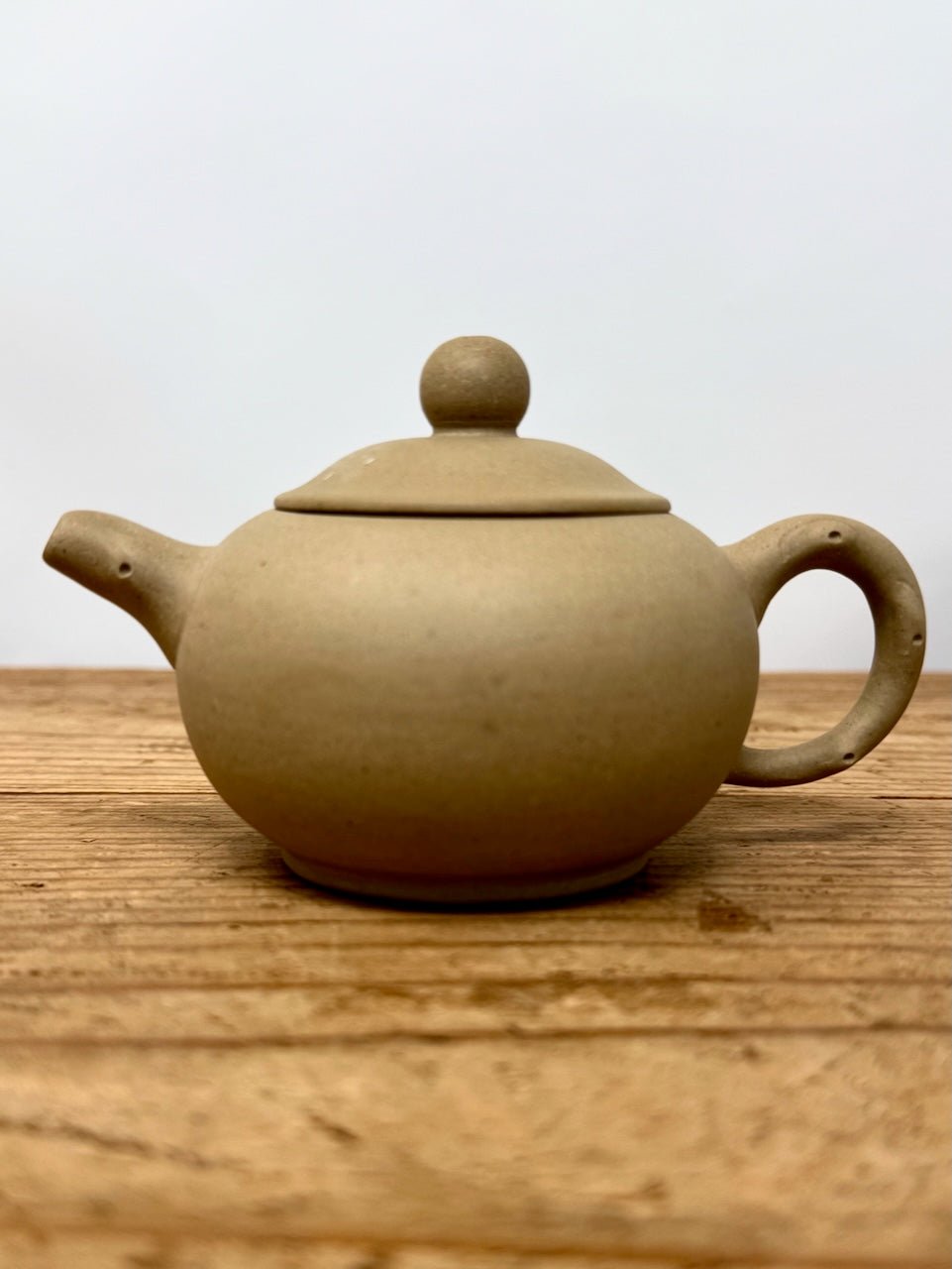 YIXING TEAPOT | 1990's Duan Ni - O - FIVE RARE TEA BAR