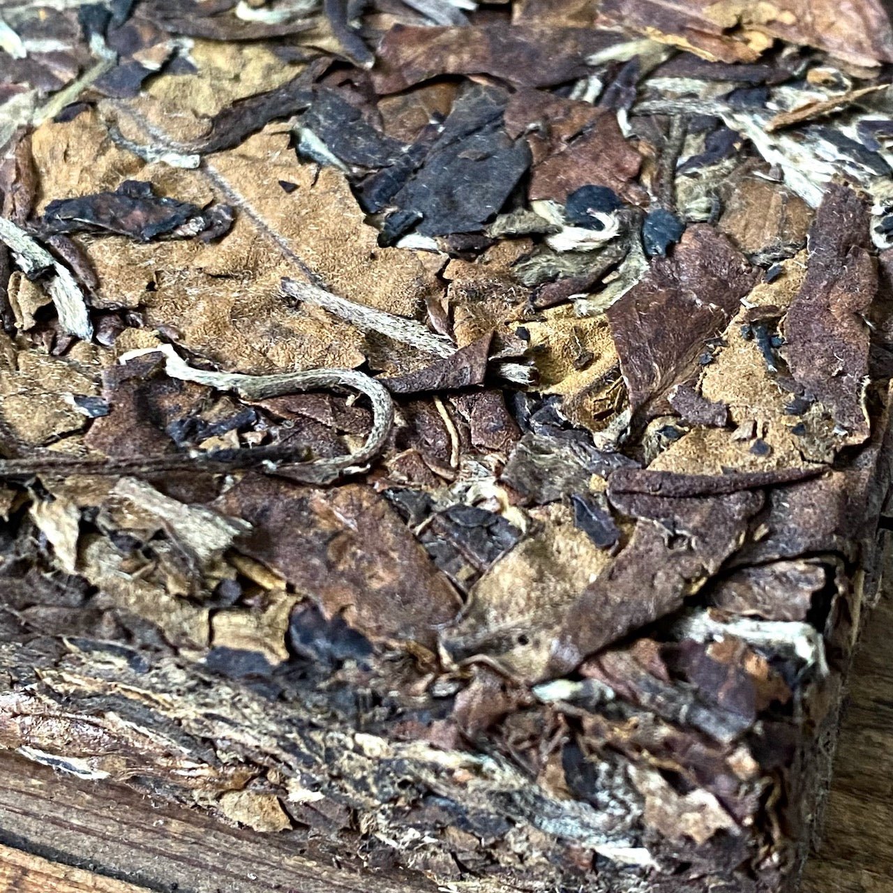 HEIRLOOM (Da Bai) - Jinggu White Tea Brick - O-FIVE RARE TEA BAR
