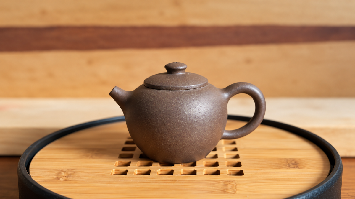 Yixing Dragon-Kiln Teapot #1 | Yuanhu,  220ml
