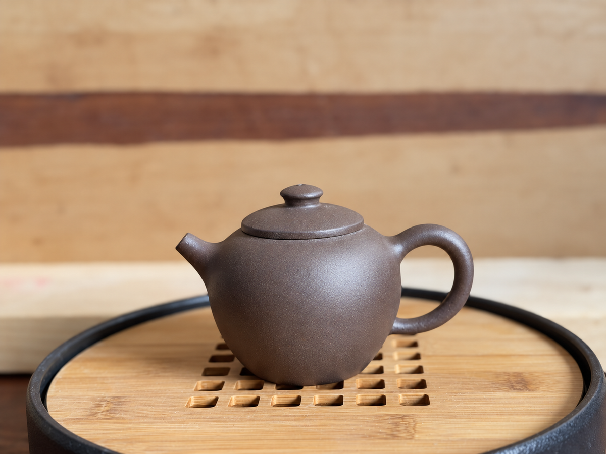 Yixing Dragon-Kiln Teapot #1 | Yuanhu,  220ml