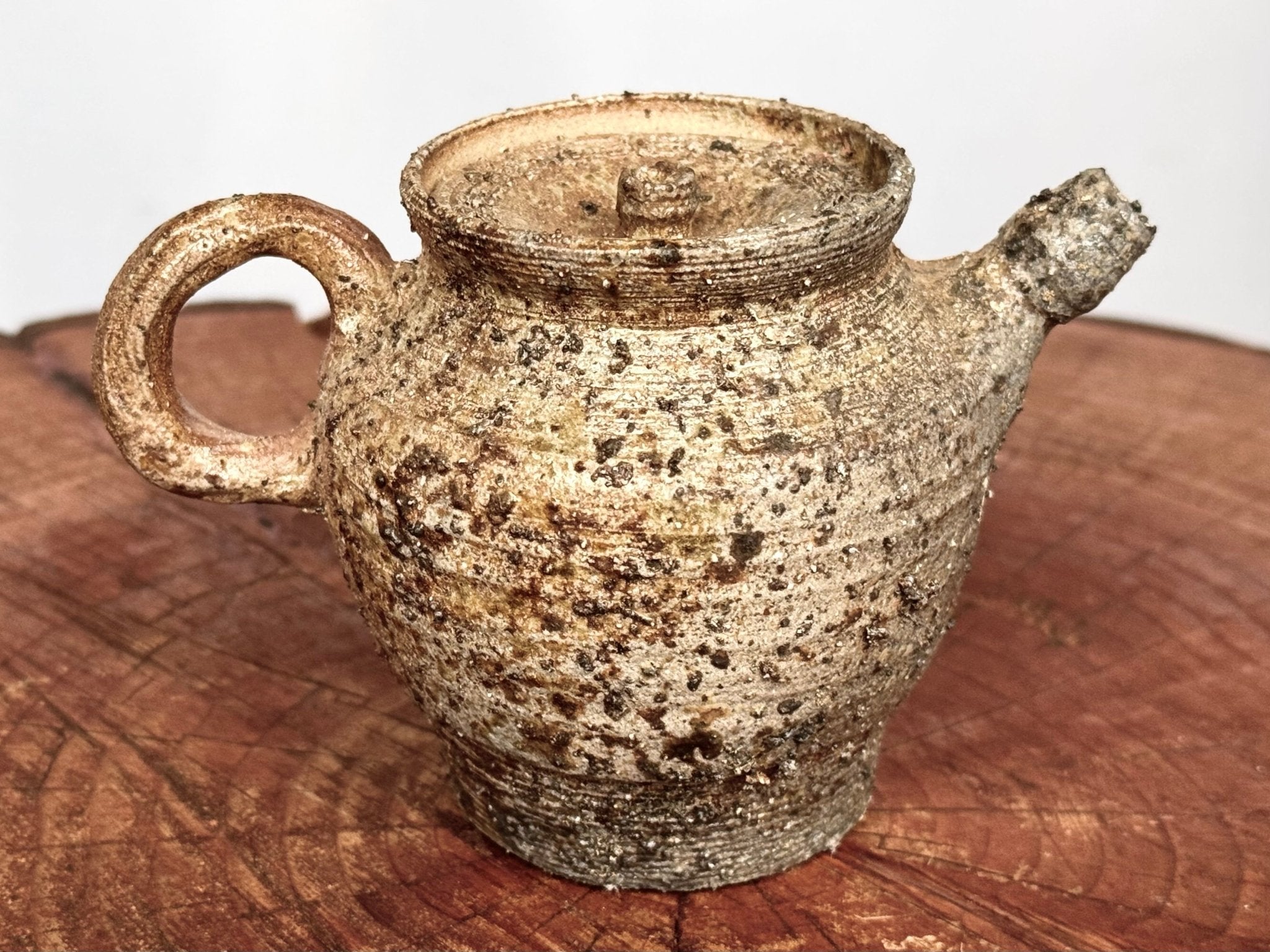 DRAGON KILN TEAPOTS | Gao Feng, Menghai - O5 RARE TEA BAR