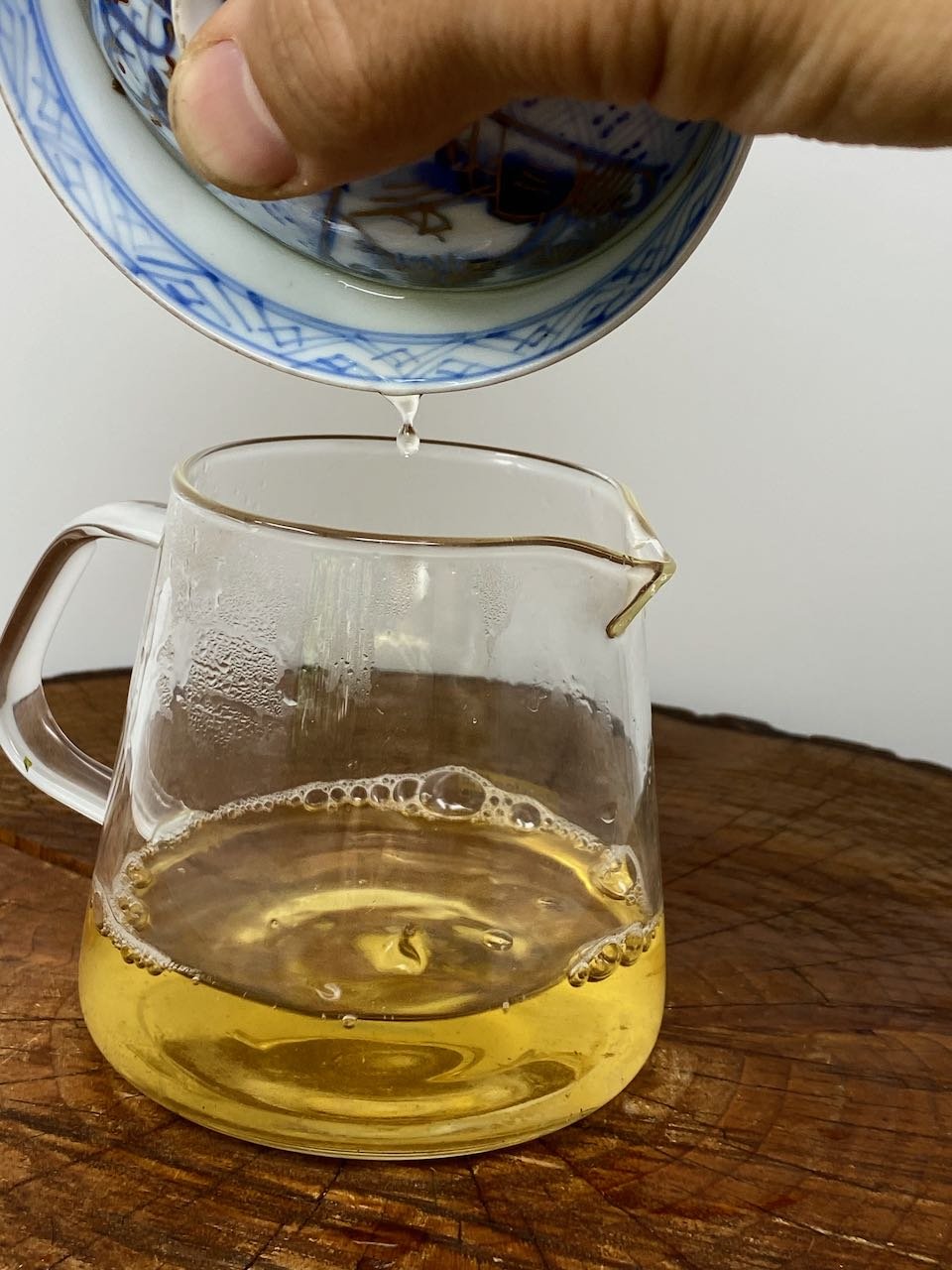 HILL DWELLER | VIETNAMESE ANCIENT TREE RAW TEA - O-FIVE RARE TEA BAR